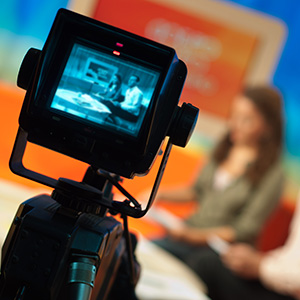 8 Rekomendasi Kanal Berita Internasional dari Layanan IPTV Terbaik